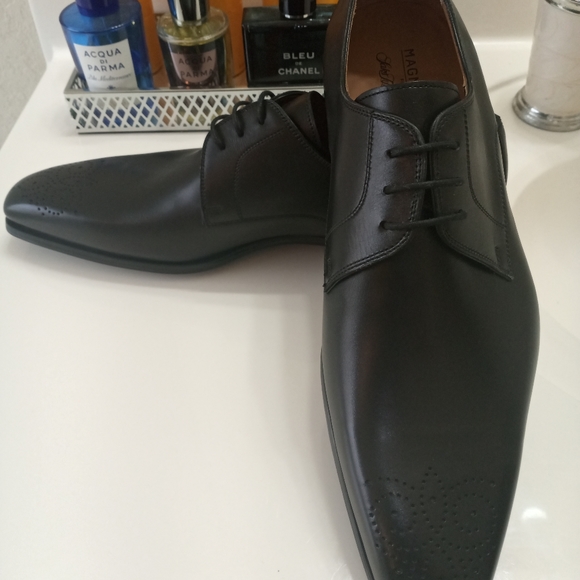 Magnanni by Saks Fifth Avenue Men's Dress Shoes - Picture 4 of 7